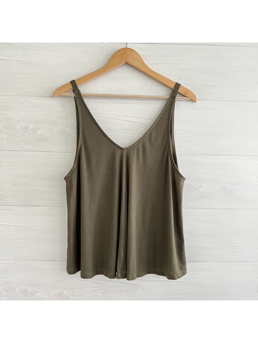 Intimately Free People Olive Green Ribbed Swing Tank Top V Neck Boho M